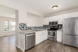 916 Worthington Woods Blvd, Columbus, OH 43085 - Photo 11