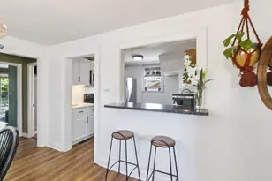587 Wiltshire Rd, Columbus, OH 43204 - Photo 13
