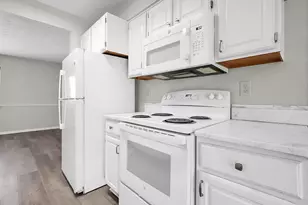 2278 Wadsworth Dr, Columbus, OH 43232 - Photo 7