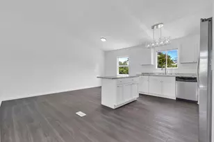 2243 Golden Leaf Ln, Columbus, OH 43223 - Photo 5
