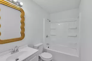 2243 Golden Leaf Ln, Columbus, OH 43223 - Photo 9