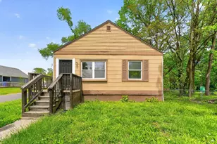 1406 E 18th Ave, Columbus, OH 43211 - Photo 1