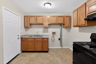 1572 Northridge Rd, Columbus, OH 43224 - Photo 17