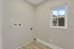 86 Wood St, Buckeye Lake, OH 43008 - Photo 11