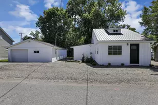 86 Wood St, Buckeye Lake, OH 43008 - Photo 1