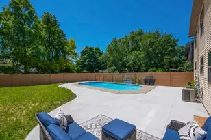 3711 Lifford Ct, Columbus, OH 43221 - Photo 3