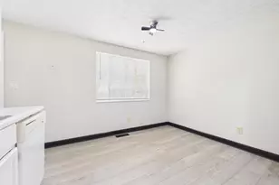2191 Sprucefield Dr, Columbus, OH 43229 - Photo 9