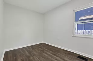 835 Ruby Ave, Columbus, OH 43227 - Photo 19