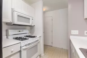 4645 Parrau Dr, Columbus, OH 43228 - Photo 13