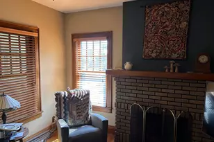 435 W William St, Delaware, OH 43015 - Photo 7