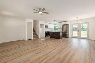 447 Celina Rd, Columbus, OH 43228 - Photo 9