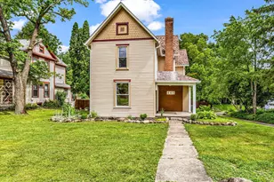 448 W William St, Delaware, OH 43015 - Photo 3