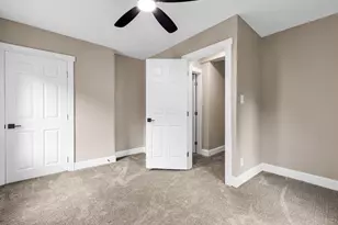 448 W William St, Delaware, OH 43015 - Photo 45
