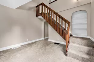 448 W William St, Delaware, OH 43015 - Photo 31