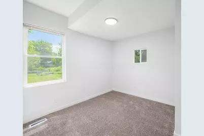 705 W Chillicothe Avenue, Bellefontaine, OH 43311 - Photo 13