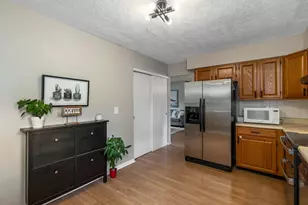 659 Parliament Ave, Columbus, OH 43230 - Photo 13