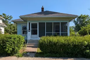 1382 E 21st Ave, Columbus, OH 43211 - Photo 1