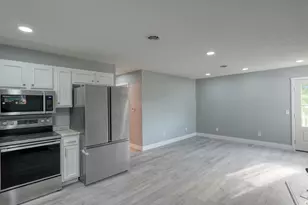 3899 Mayfair Ln, Cambridge, OH 43725 - Photo 9