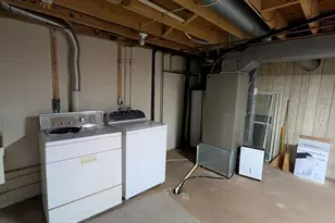 1676 Van Pelt St, Columbus, OH 43220 - Photo 31
