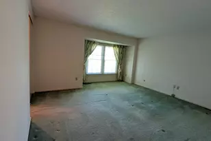 1676 Van Pelt St, Columbus, OH 43220 - Photo 11