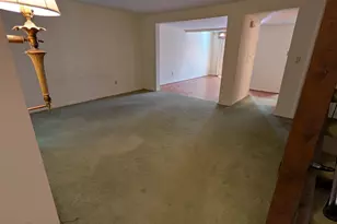 1676 Van Pelt St, Columbus, OH 43220 - Photo 3