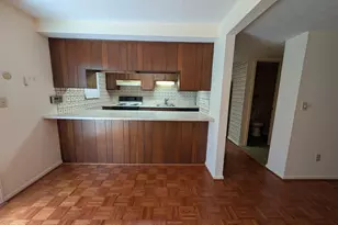 1676 Van Pelt St, Columbus, OH 43220 - Photo 9