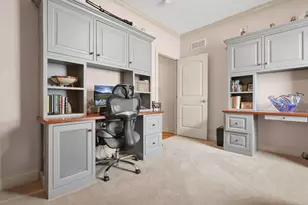 6069 Tournament Dr, Westerville, OH 43082 - Photo 9