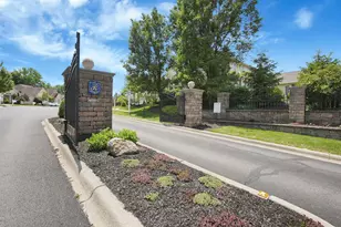 6069 Tournament Dr, Westerville, OH 43082 - Photo 47