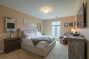 250 Daniel Burnham Square, Columbus, OH 43215 - Photo 11