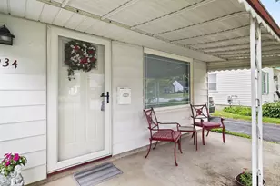 934 Blenheim Rd, Columbus, OH 43224 - Photo 3