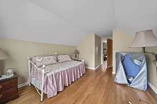934 Blenheim Rd, Columbus, OH 43224 - Photo 23