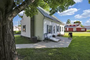 110 S Walnut St, Lithopolis, OH 43136 - Photo 9