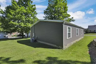 123 E S St, Lithopolis, OH 43136 - Photo 9