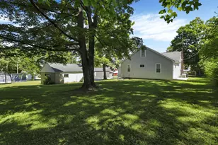 133 E S St, Lithopolis, OH 43136 - Photo 9