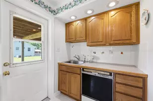 4495 N 4th St, Columbus, OH 43224 - Photo 9