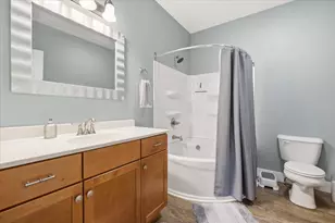 691 Greenbriar Cir, Howard, OH 43028 - Photo 25