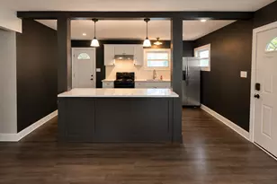 2271 Century Dr, Columbus, OH 43211 - Photo 3