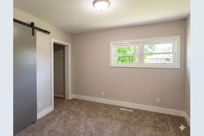 2271 Century Drive, Columbus, OH 43211 - Photo 7