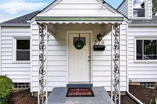 220 S Ashburton Rd, Columbus, OH 43213 - Photo 3