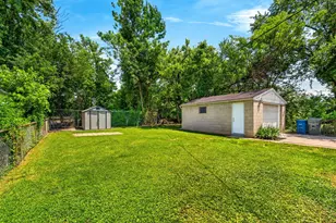220 S Ashburton Rd, Columbus, OH 43213 - Photo 5