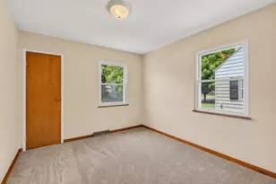 220 S Ashburton Rd, Columbus, OH 43213 - Photo 19