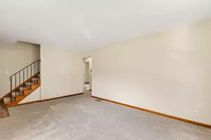 220 S Ashburton Rd, Columbus, OH 43213 - Photo 9