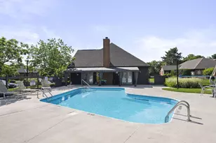 2572 Trottersway Dr, Columbus, OH 43235 - Photo 17