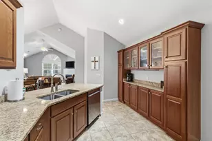 1553 Bridgewater Way S, Mansfield, OH 44906 - Photo 9