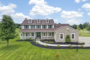 421 Warrenpoint Ln, Pataskala, OH 43062 - Photo 1