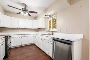 68 Ohio Ave, West Jefferson, OH 43162 - Photo 15