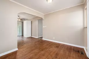 68 Ohio Ave, West Jefferson, OH 43162 - Photo 5