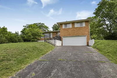 3250 Darracq Circle, Columbus, OH 43223 - Photo 7