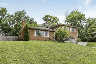 3250 Darracq Cir, Columbus, OH 43223 - Photo 3