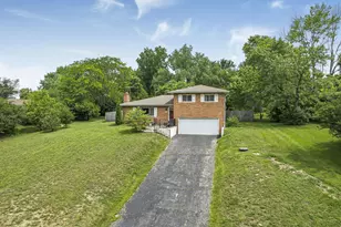 3250 Darracq Cir, Columbus, OH 43223 - Photo 63